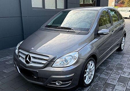 Mercedes-Benz B 180 Autotronic -
