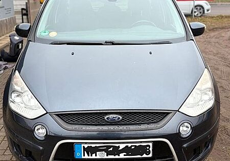 Ford S-Max 2,0 TDCi 103kW DPF Trend Trend