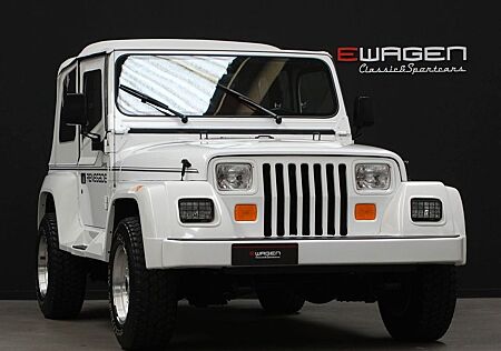 Jeep Wrangler YJ 4.0 Renegade *1. Hand*1. Lack*46Tkm*