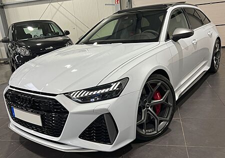 Audi RS6 Avant 4.0 TFSI quattro performance **Pano**