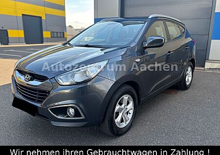 Hyundai ix35 gebraucht kaufen Hyundai ix35 * 2.0*CRDI*KLIMAAUTO*1.HAND*PDC*SHZ*TEMPOMAT