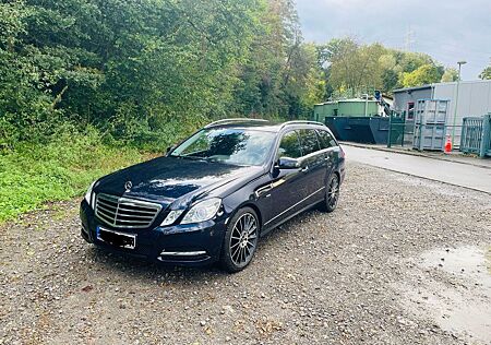Mercedes-Benz E 350 CDI T BlueEFFICIENCY AVANTGARDE AVANTGARDE