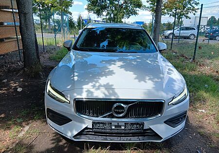 Volvo V60 Kombi Momentum Pro SCHECKHEFT