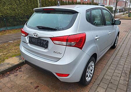 Hyundai ix20 1.4 Space blue Space