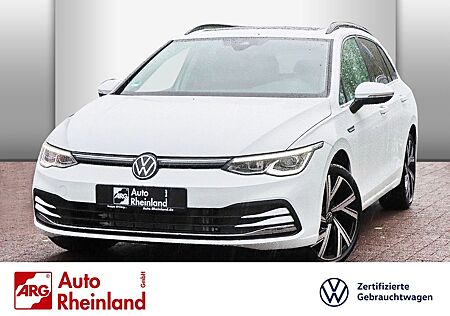VW Golf Volkswagen Variant VIII Style 1.5 eTSI OPF DSG PANO/AH