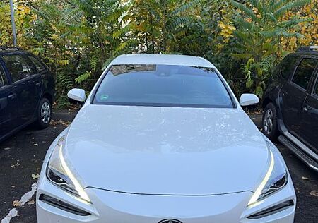 Toyota Mirai FCEV Advanced AD 2