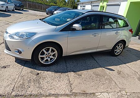 Ford Focus Turnier Sync Edition/TÜV Neu