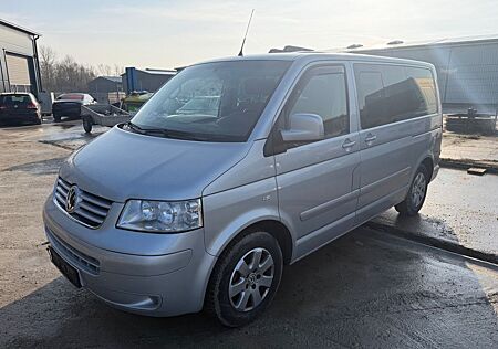 VW T5 Multivan Volkswagen 7 Sitzer Motor fest Bastler Fahrzeug