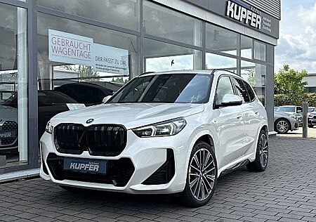 BMW iX1 xDrive30 M Sportpak.*AHK*ACC°beh.LLK°20Zoll