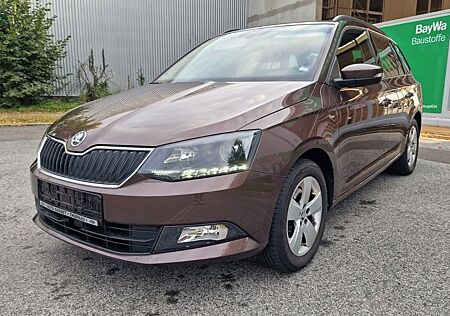 Skoda Fabia Combi Style*1Hand *SHZ*Tempomat*