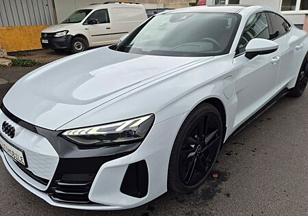 Audi e-tron GT quattro B&O Matrix CAM Massage Pano