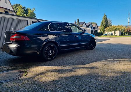 Skoda Superb gebraucht kaufen Skoda Superb 2.0 TDI DSG Elegance Elegance