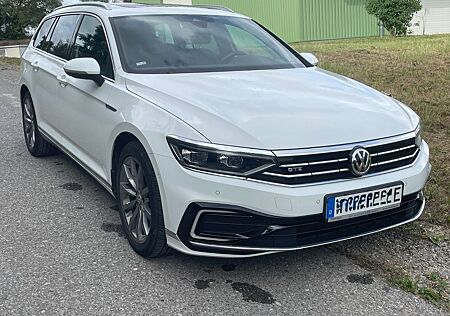 VW Passat Variant Volkswagen 1.4 TSI DSG GTE AHK/PANO/R-KA/ACC