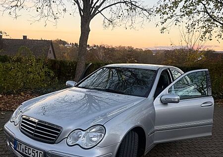 Mercedes-Benz C 180 Kompressor AVANTGARDE Aut. PDC TÜV 5/2027