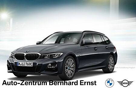 BMW 320e Touring M Sport Live Cockpit Professional