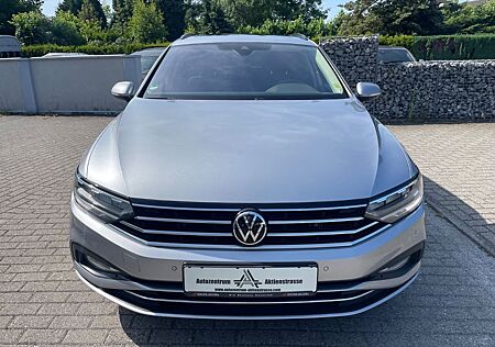 VW Passat Variant Volkswagen Business Panor AHK LED ACC Kamera