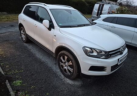 VW Touareg Volkswagen 3.0 V6 TDI Tiptr Exclusive BMT Terra...