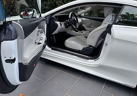 Mercedes-Benz S 500 4MATIC Coupé -
