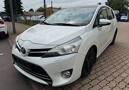 Toyota Verso Life