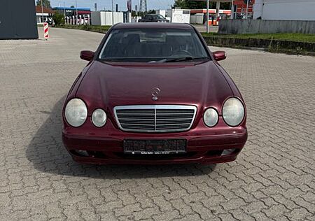 Mercedes-Benz E 200 CDI CLASSIC