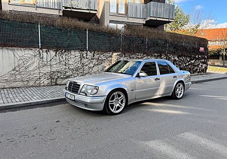 Mercedes-Benz E 500