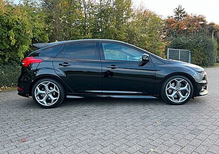 Ford Focus 2,0 EcoBoost ST ST