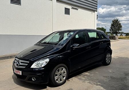 Mercedes-Benz B 180 B -Klasse CDI Automatik Klima