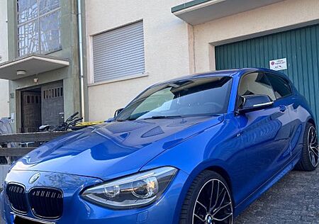 BMW 120d M-Sportpaket Leder Navi Prof. PDC Xenon