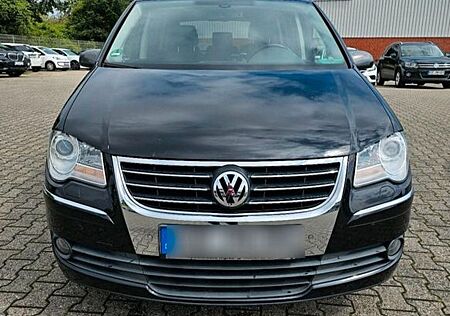 VW Touran Volkswagen 2.0 TDI DPF Highline Highline