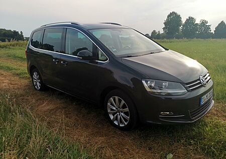 VW Sharan Volkswagen 2.0 TDI DSG BlueMotion Tech Highline ...