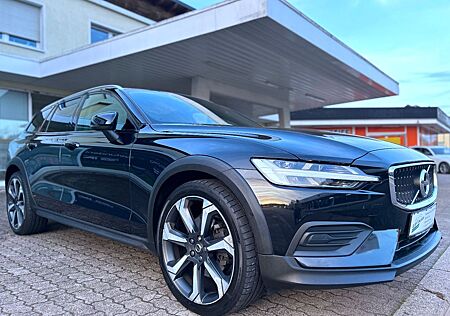 Volvo V60 CC V60 Cross Country 2,0Ltr Aut. AWD Navi LED Leder