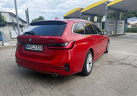 BMW 318d Touring Advantage AHK Harman Kardon Liv