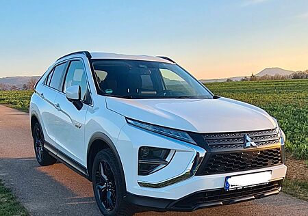 Mitsubishi Eclipse Cross 2.4 PLUG-IN HYBRID 4WD Basis Basis