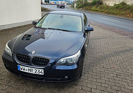 BMW 520i