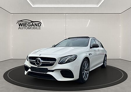 Mercedes-Benz E 63 AMG AMG E 63 4MATIC+ T 9G-TRONIC+CARBON+FAHRASS+PANO