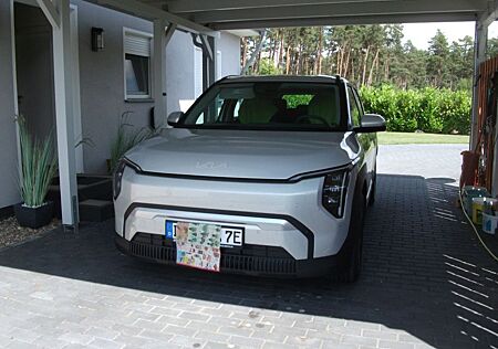 Kia EV3 81 kWh 150 kW Air Frontantrieb Air