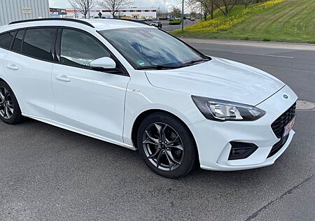 Ford Focus 1,5 EcoBoost 110kW ST-Line Turnier Aut...