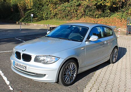 BMW 118d -TÜV03/26/ 3 Türer silber 3.Hand/