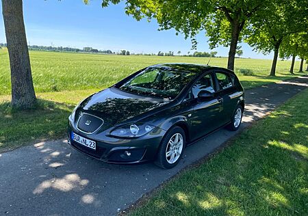 Seat Leon 1.6 TDI CR 77kW, neuer TüV