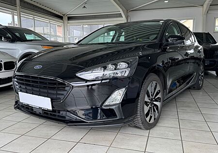 Ford Focus Lim. Cool & Connect/LED/NAVI/PDC/SHZ/2.HD