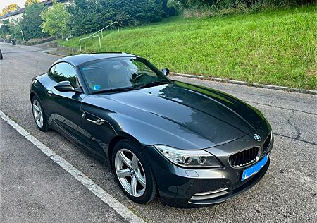 BMW Z4 sDrive20i gepflegter Roadster, 8-fach bereift