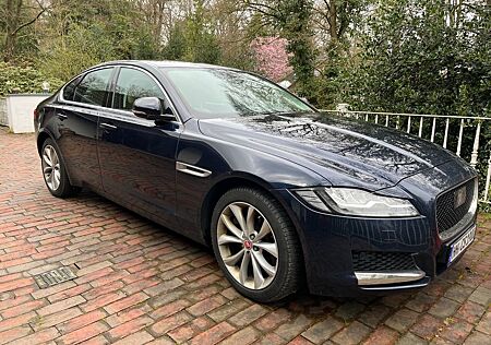 Jaguar XF Lückenlos -scheckheftgepflegt