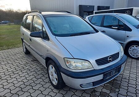 Opel Zafira 1.6 -