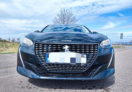 Peugeot 208 PureTech 100 Allure Allure