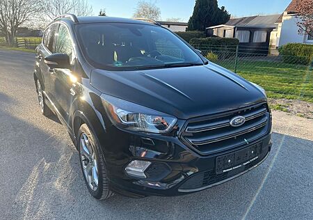 Ford Kuga 2,0 TDCi 4x4 132kW ST-Line