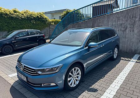 VW Passat Volkswagen 2.0 TDI SCR 140kW DSG 4MOTION Highlin...