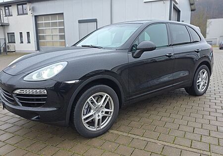 Porsche Cayenne Diesel 3.0*Leder*Navi*PDC*19"*