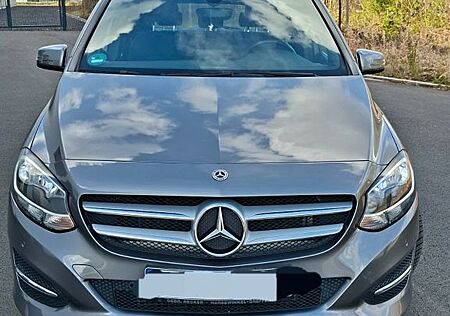 Mercedes-Benz B 180 Style , Aut* AHK* Klima* RFK*Tempo*Navi*
