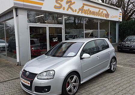 VW Golf Volkswagen 2.0 T-FSI GTI Pirelli -SCHECKHEFTGEPFLEGT