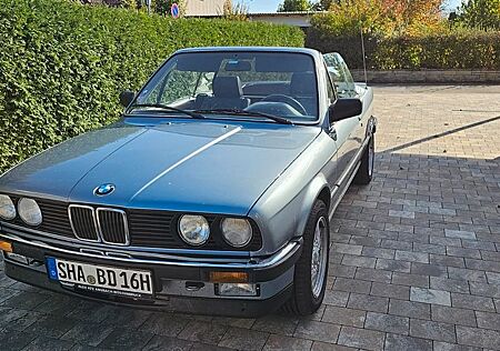 BMW 325i Cabrio (E30) BJ.1987 Sammlerfahrzeug